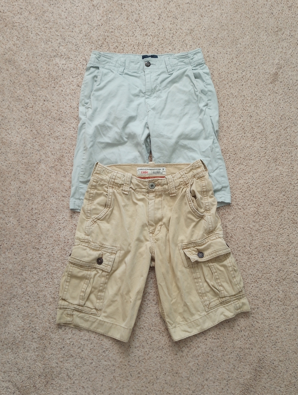 2 Pairs Of American Eagle Size 28 Classic & Cargo - Picture 1 of 10